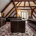 Hotel Dvur Hoffmeister Velké Číčovice