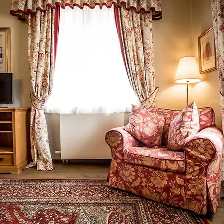 Otel Dvur Hoffmeister