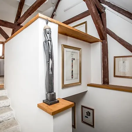 Otel Dvur Hoffmeister Velké Číčovice