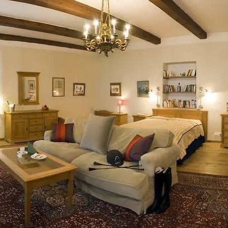 Dvur Hoffmeister Hotel
