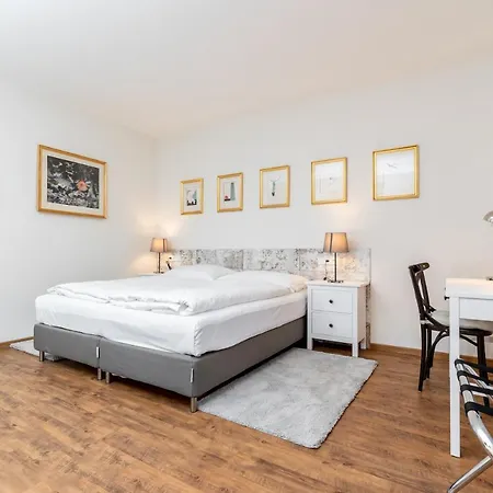 Dvur Hoffmeister Otel Velké Číčovice