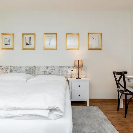 Otel Dvur Hoffmeister Velké Číčovice