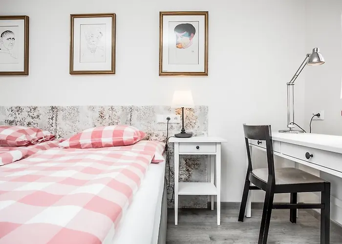Dvur Hoffmeister Hotel